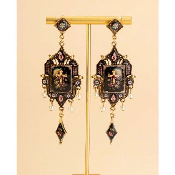 Edwardian Earrings - Picture 5 of 5